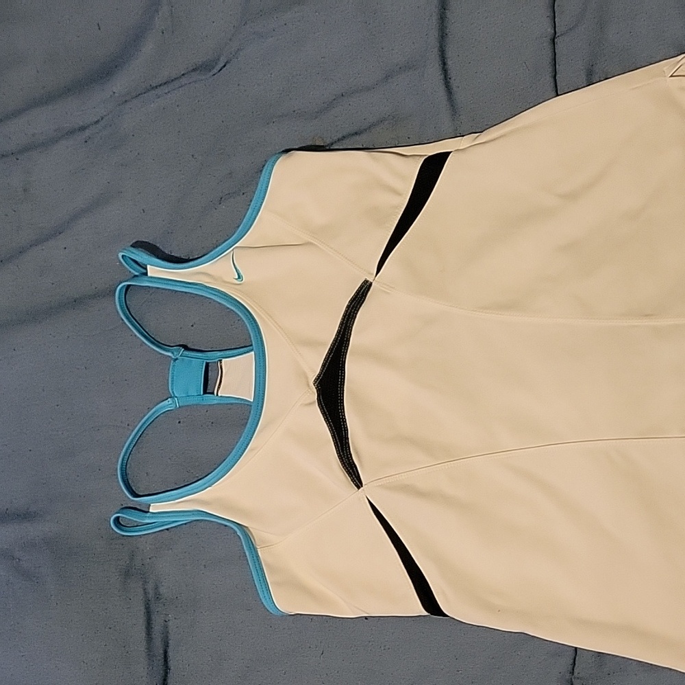Nike workout top